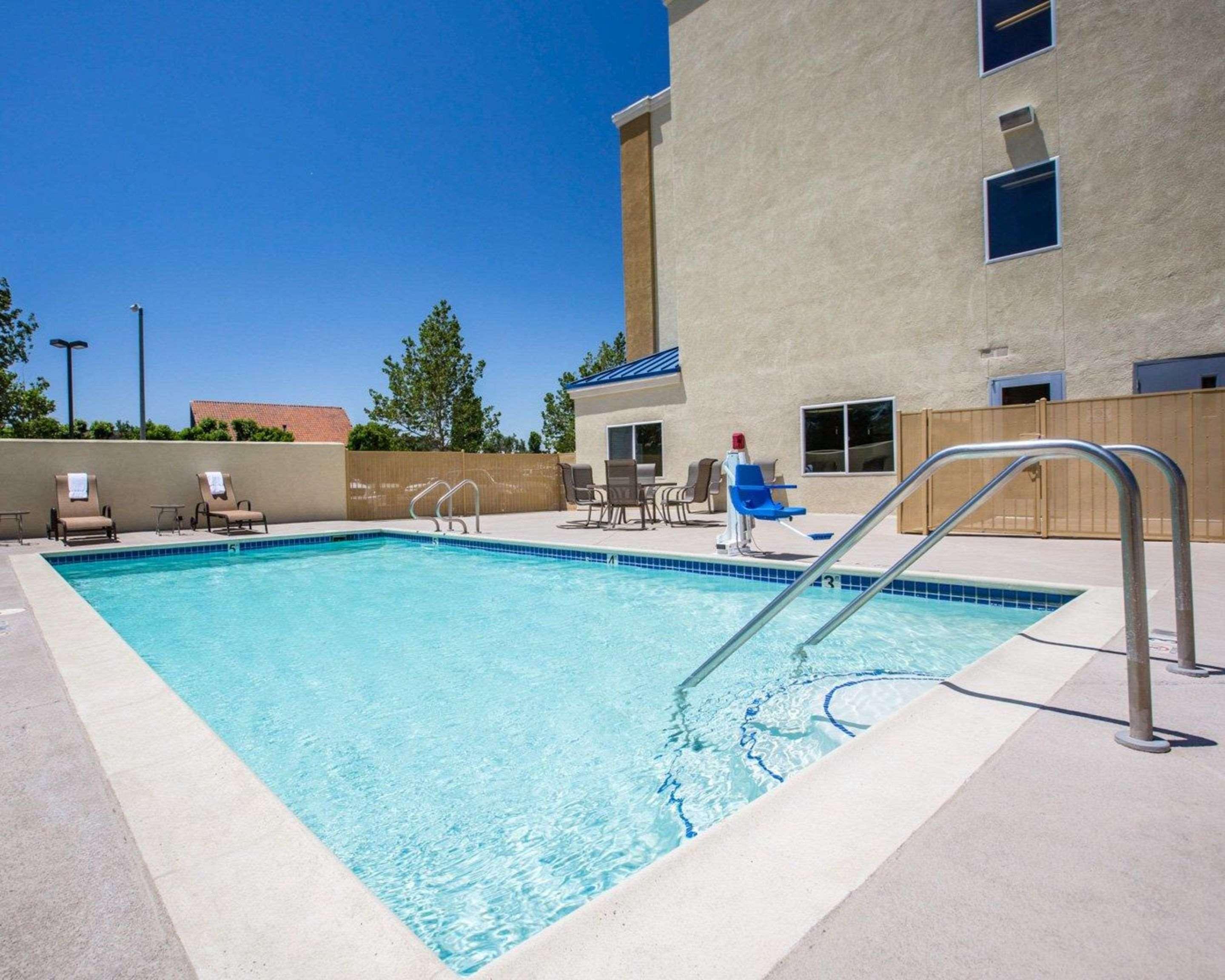 Comfort Suites Victorville-Hesperia Exteriér fotografie